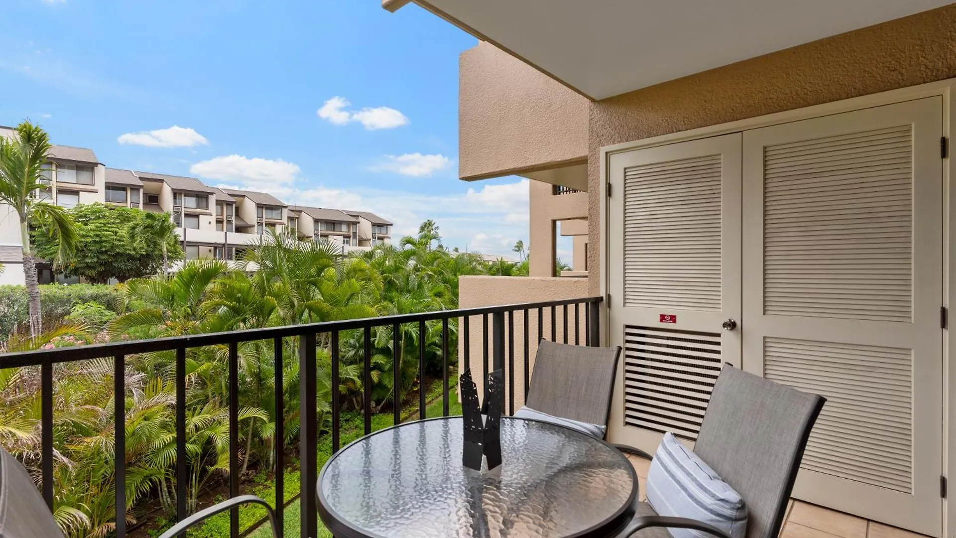 Perfect Getaway 2Bd Condo, Steps To Beach & Shops Уэйлея 0*,  США